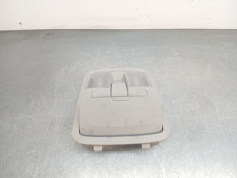 Recambio de luz interior para ssangyong tivoli limited 4x2 referencia OEM IAM 7767034000  