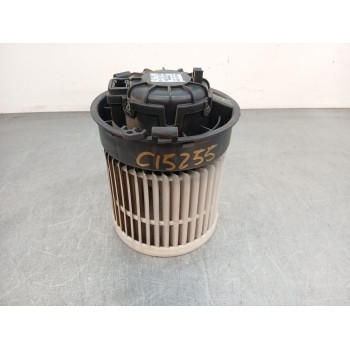 Recambio de motor calefaccion para ssangyong tivoli limited 4x2 referencia OEM IAM 4051076  
