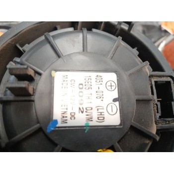 Recambio de motor calefaccion para ssangyong tivoli limited 4x2 referencia OEM IAM 4051076  