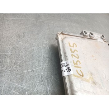 Recambio de centralita motor uce para ssangyong tivoli limited 4x2 referencia OEM IAM 6735400032  