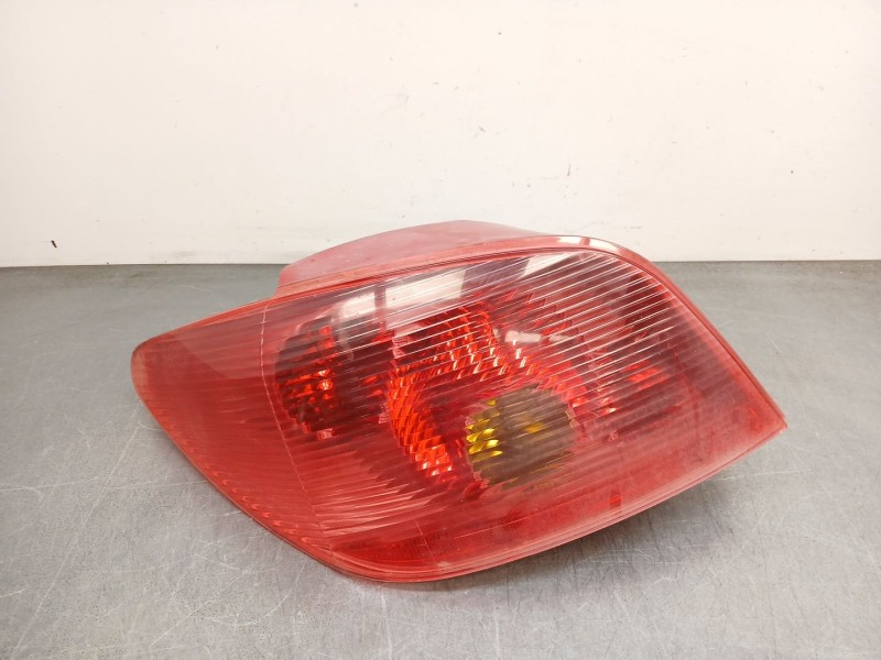 Recambio de piloto trasero izquierdo para peugeot 307 (3a/c) 2.0 hdi 110 referencia OEM IAM 6350P3  