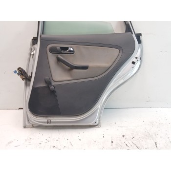 Recambio de puerta trasera derecha para seat ibiza iii (6l1) 1.9 tdi referencia OEM IAM 6L4833056T  
