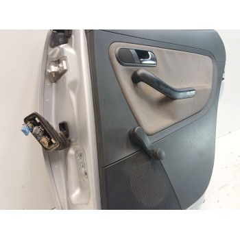 Recambio de puerta trasera derecha para seat ibiza iii (6l1) 1.9 tdi referencia OEM IAM 6L4833056T  