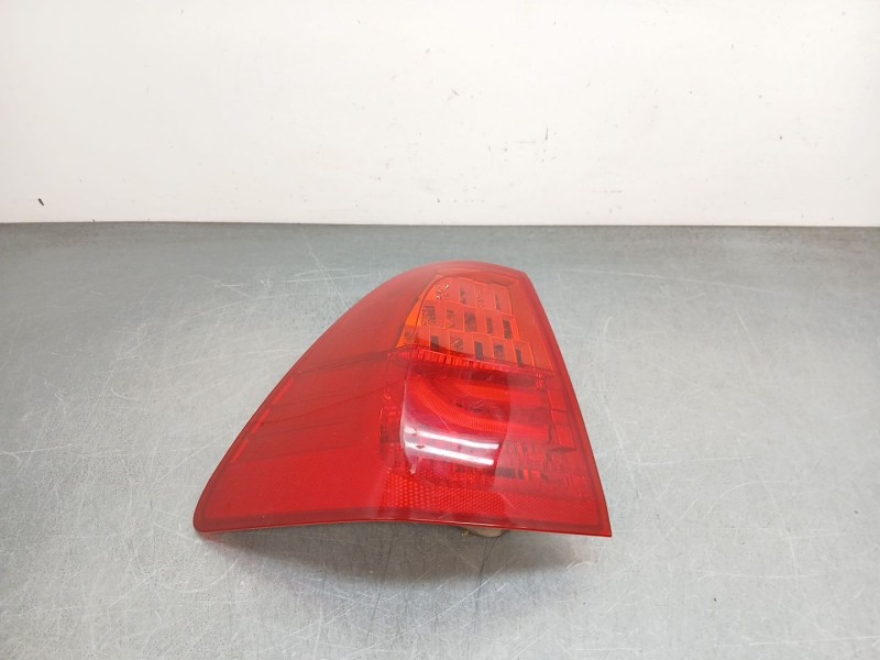 Recambio de piloto trasero izquierdo para bmw 3 touring (e91) 320 d referencia OEM IAM 218101 04241510 7289431