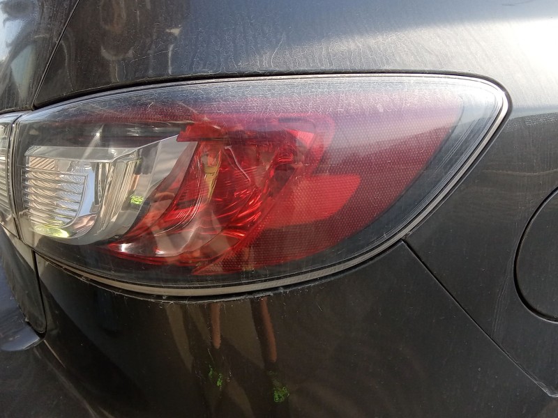 Recambio de piloto trasero derecho para mazda 3 sedán (bl) 1.6 mzr cd (bl12) referencia OEM IAM BBP251150E  