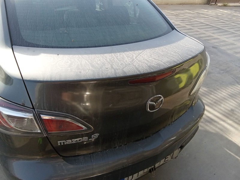 Recambio de porton trasero para mazda 3 sedán (bl) 1.6 mzr cd (bl12) referencia OEM IAM BBY45261XD  