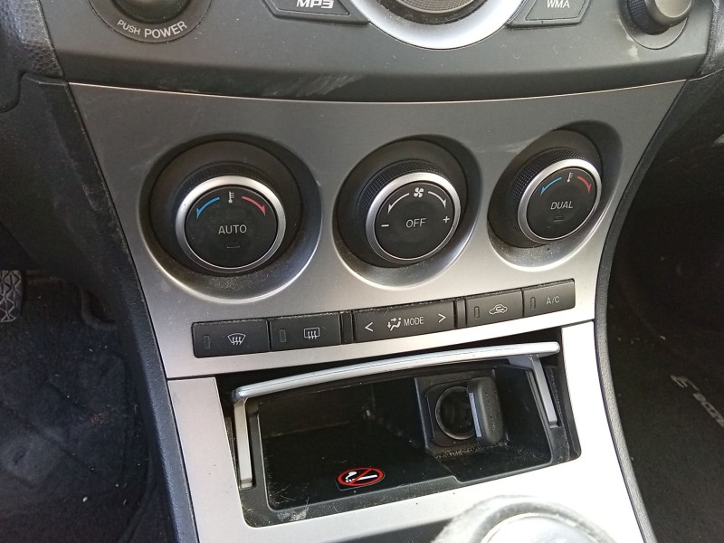 Recambio de mando climatizador para mazda 3 sedán (bl) 1.6 mzr cd (bl12) referencia OEM IAM BBP261190C  