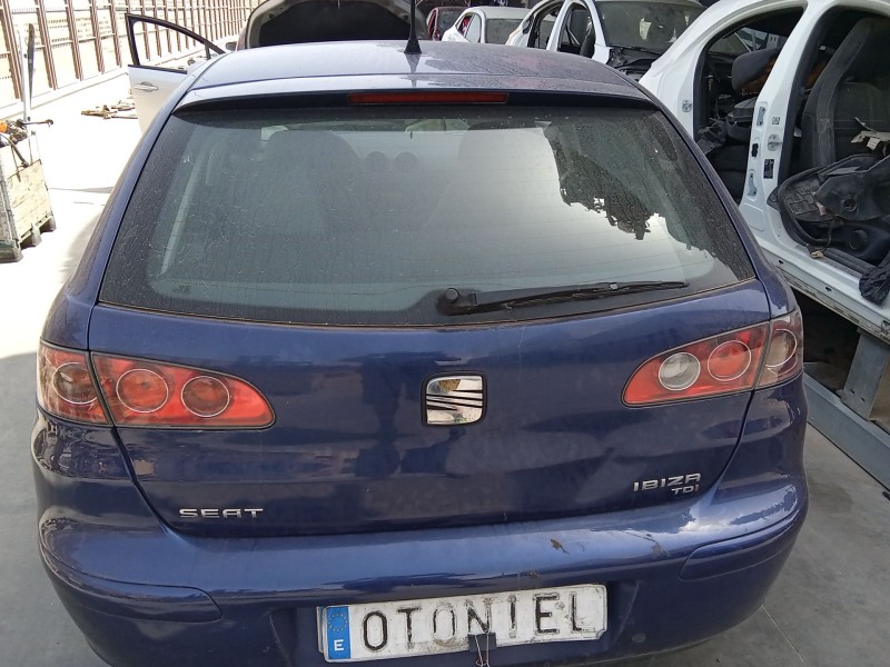 Recambio de porton trasero para seat ibiza iii (6l1) 1.9 tdi referencia OEM IAM 6L6827024B  