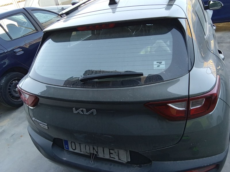 Recambio de porton trasero para kia stonic (yb) 1.0 t-gdi referencia OEM IAM 73700H8400  