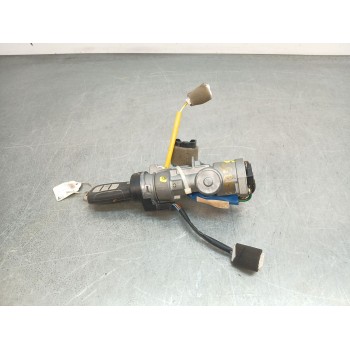 Recambio de conmutador de arranque para ssangyong tivoli limited 4x2 referencia OEM IAM k8697034001  