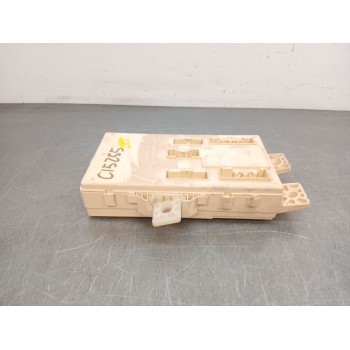 Recambio de caja reles / fusibles para ssangyong tivoli limited 4x2 referencia OEM IAM 8215035030  