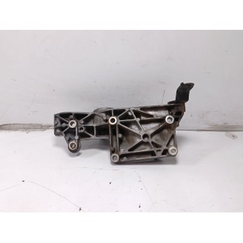 Recambio de soporte alternador para seat ibiza iii (6l1) 1.9 tdi referencia OEM IAM 038903143R  