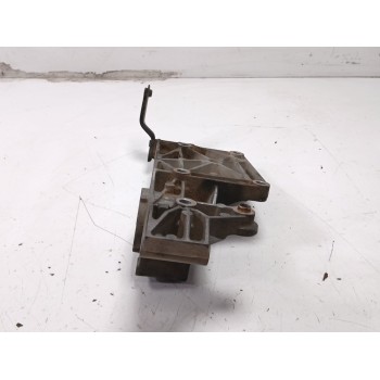 Recambio de soporte alternador para seat ibiza iii (6l1) 1.9 tdi referencia OEM IAM 038903143R  