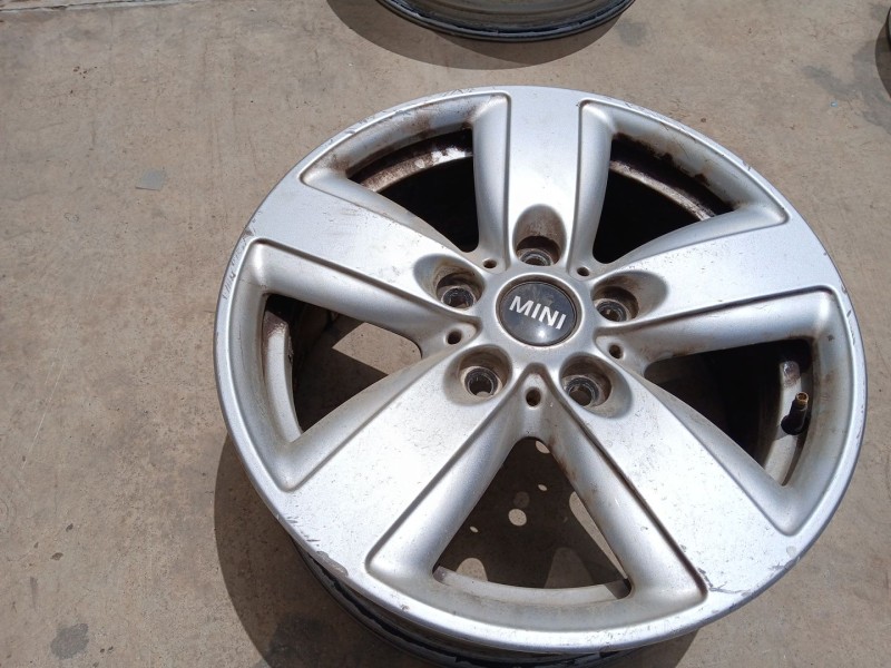 Recambio de llanta para mini mini countryman (r60) one d referencia OEM IAM 9811729  