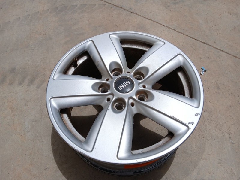 Recambio de llanta para mini mini countryman (r60) one d referencia OEM IAM 9811729  