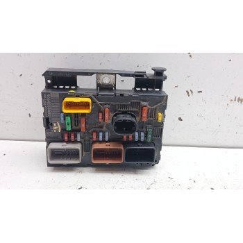 CAJA RELES / FUSIBLES 9664055680 / 6500FG 