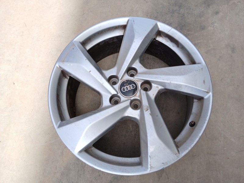 Recambio de llanta para audi q3 sportback (f3n) 35 tdi referencia OEM IAM 83A601025H  18 PULGADAS