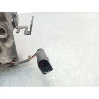 Recambio de compresor aire acondicionado para seat ibiza iii (6l1) 1.9 tdi referencia OEM IAM 6q0820803d  