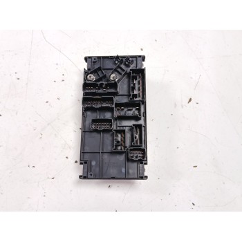 Recambio de caja reles / fusibles para subaru impreza g12 classic referencia OEM IAM 82201FG010  