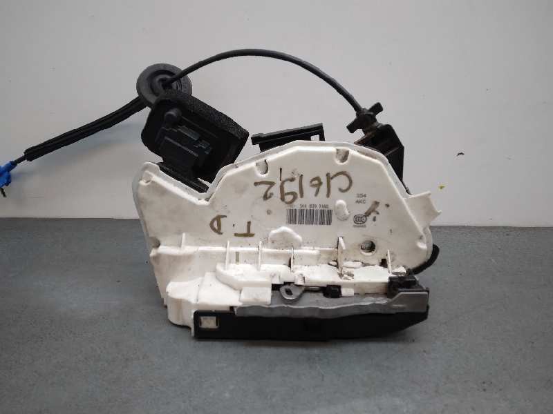 Recambio de cerradura puerta trasera derecha para seat leon st (5f8) fr referencia OEM IAM 5K48390160 7 PINES 