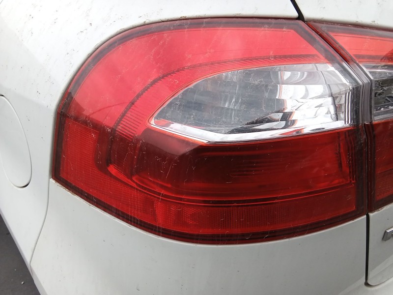Recambio de piloto trasero izquierdo para kia rio iii (ub) 1.25 cvvt referencia OEM IAM 924011W210  
