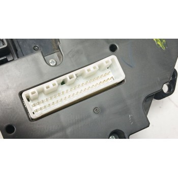 Recambio de mando climatizador para subaru impreza g12 2.0 diesel cat referencia OEM IAM 72311SC110 T1007772LB 