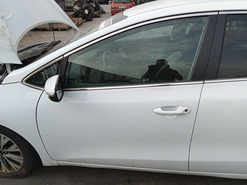 Recambio de puerta delantera izquierda para kia cee´d (jd) 1.4 crdi 90 referencia OEM IAM 76003A2000  