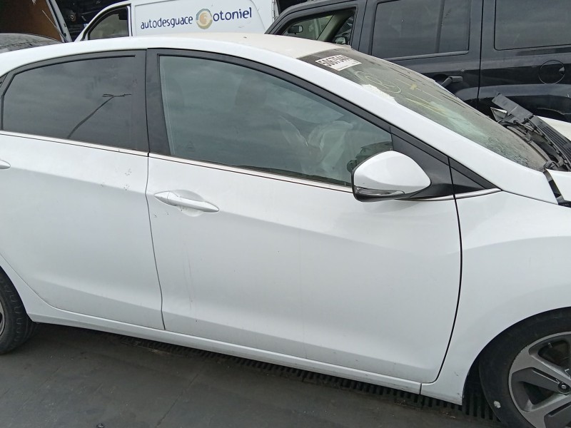 Recambio de puerta delantera derecha para hyundai i30 (gd) 1.6 crdi referencia OEM IAM 76004A5000  