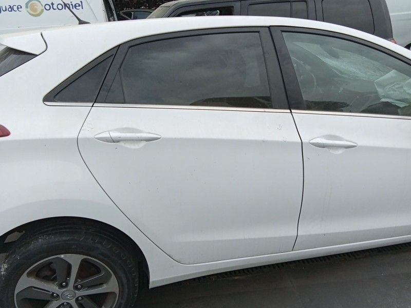 Recambio de puerta trasera derecha para hyundai i30 (gd) 1.6 crdi referencia OEM IAM 77004A5010  