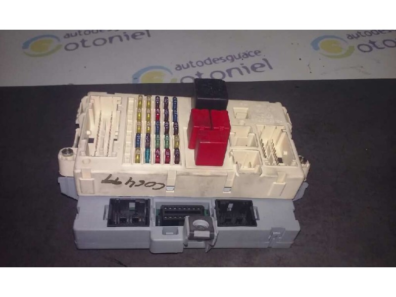 Recambio de caja reles / fusibles para fiat stilo (192) 1.9 jtd / 1.9 jtd 115 active referencia OEM IAM 51755127  