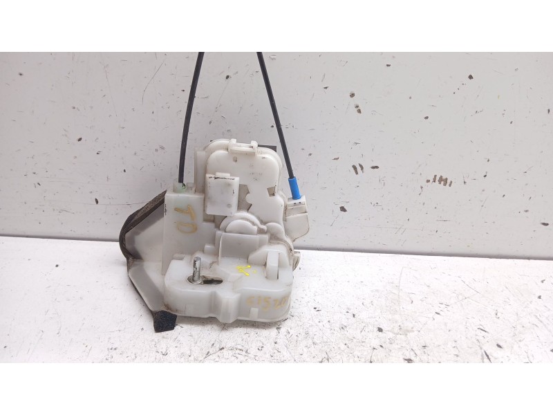 Recambio de cerradura puerta trasera derecha para subaru impreza g12 2.0 diesel cat referencia OEM IAM 61035FG200  