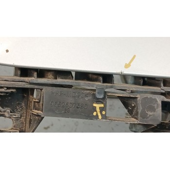 Recambio de aleta delantera izquierda para citroën c4 i sedán 1.6 hdi referencia OEM IAM 7840Q3 9652507380 