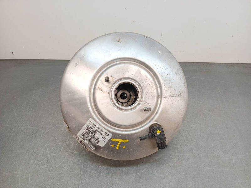 Recambio de servofreno para peugeot 5008 gt referencia OEM IAM 9807687080 02048211381 