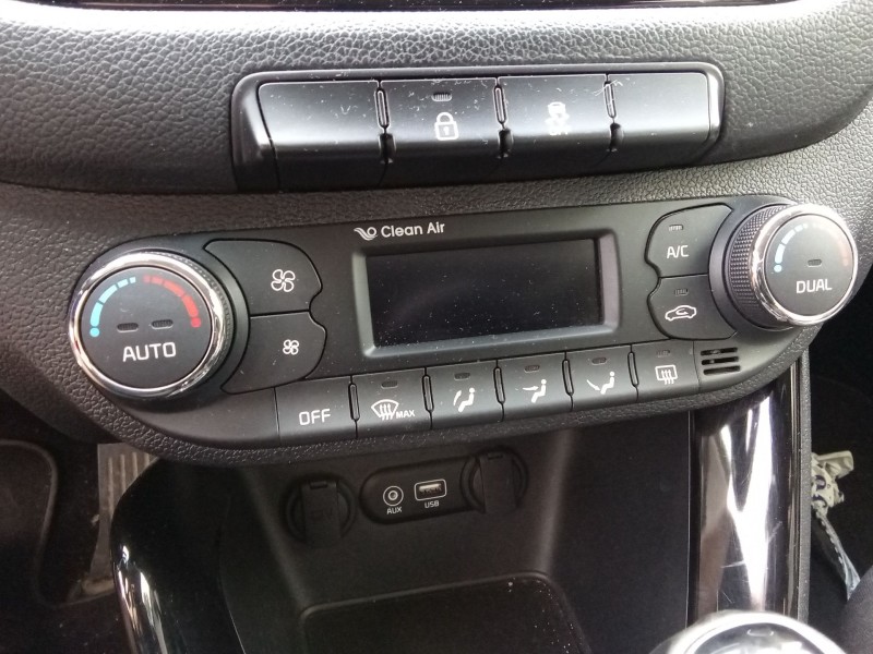 Recambio de mando climatizador para kia cee´d (jd) 1.4 crdi 90 referencia OEM IAM 97250A2010WK  