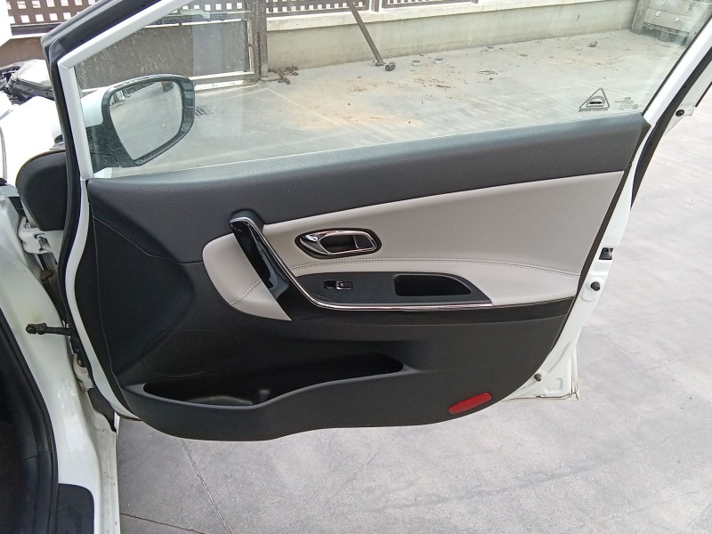 Recambio de guarnecido puerta delantera derecha para kia cee´d (jd) 1.4 crdi 90 referencia OEM IAM 82308A2000DEB  