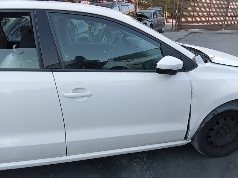 Recambio de puerta delantera derecha para volkswagen polo v (6r1, 6c1) 1.2 tsi referencia OEM IAM 6R4831056J  