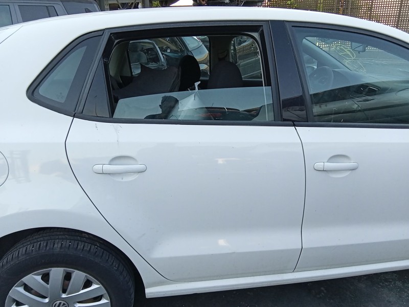 Recambio de puerta trasera derecha para volkswagen polo v (6r1, 6c1) 1.2 tsi referencia OEM IAM 6R4833056J  