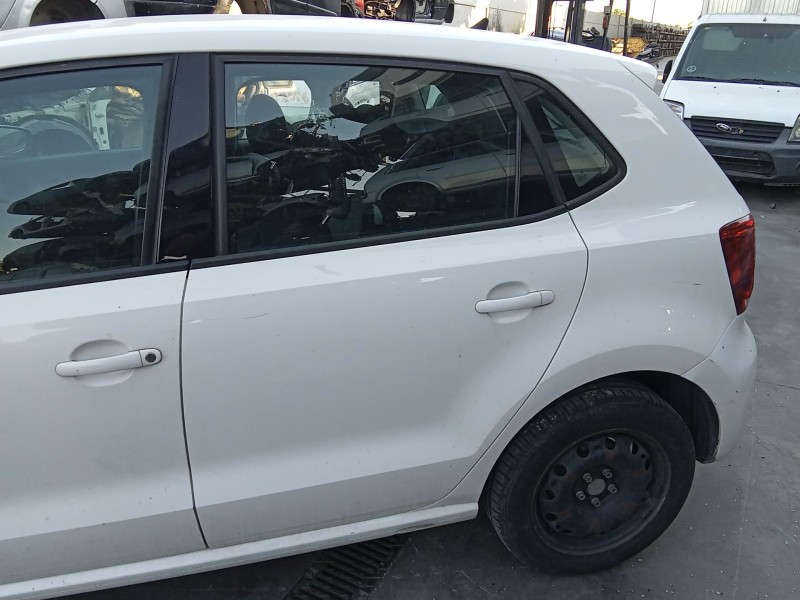 Recambio de puerta trasera izquierda para volkswagen polo v (6r1, 6c1) 1.2 tsi referencia OEM IAM 6R4833055J  