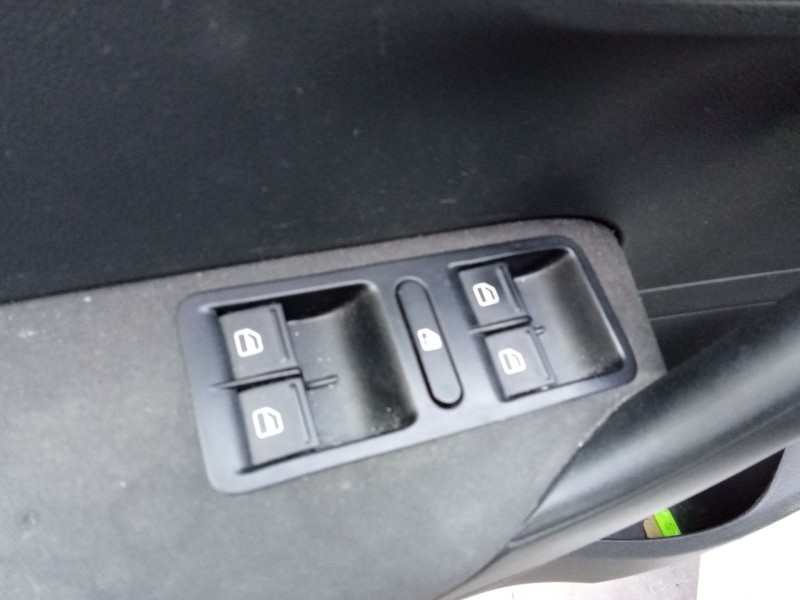 Recambio de mando elevalunas delantero izquierdo para volkswagen polo v (6r1, 6c1) 1.2 tsi referencia OEM IAM 1K3959857CREH  
