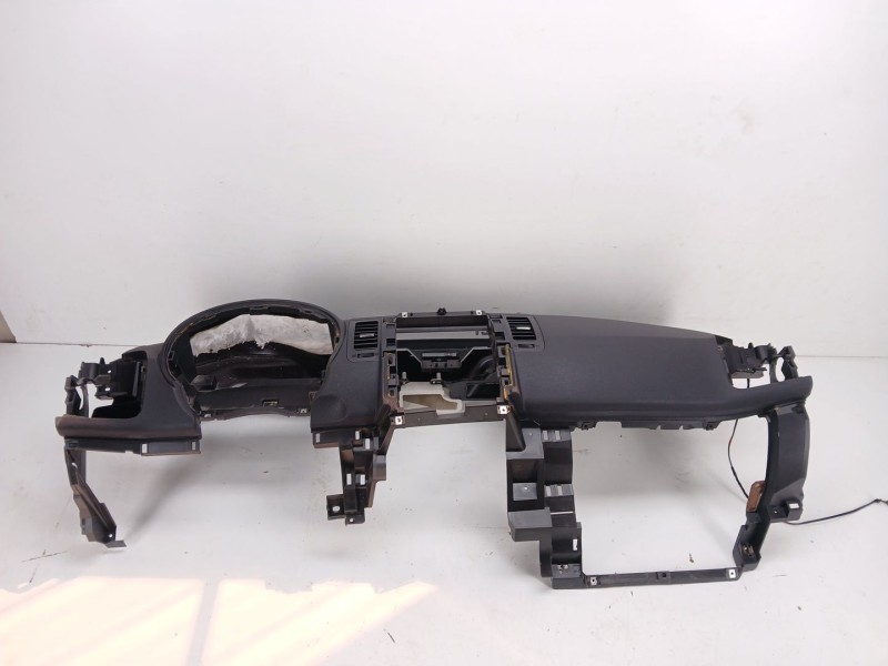 Recambio de salpicadero para nissan x-trail (t31) le referencia OEM IAM 68200JG40A  