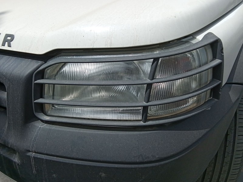 Recambio de faro izquierdo para land rover freelander i (l314) 1.8 16v 4x4 referencia OEM IAM AMR4000  