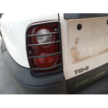 Recambio de piloto trasero izquierdo para land rover freelander i (l314) 1.8 16v 4x4 referencia OEM IAM AMR4002  