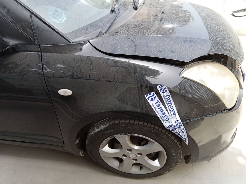 Recambio de aleta delantera derecha para suzuki swift iii (mz, ez) 1.5 (rs 415) referencia OEM IAM 5761163J20000  