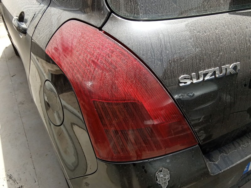 Recambio de piloto trasero izquierdo para suzuki swift iii (mz, ez) 1.5 (rs 415) referencia OEM IAM 3567062J00000  