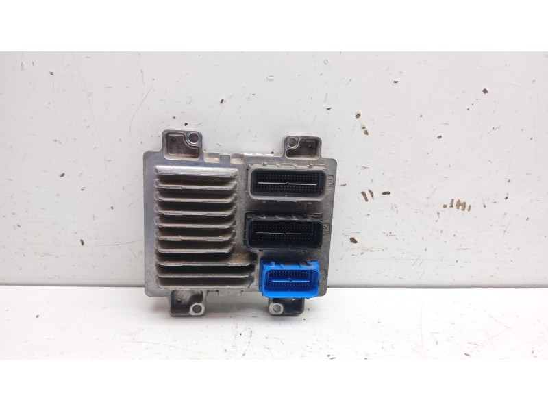Recambio de centralita motor uce para opel mokka x selective start/stop referencia OEM IAM 12685776 12668986 