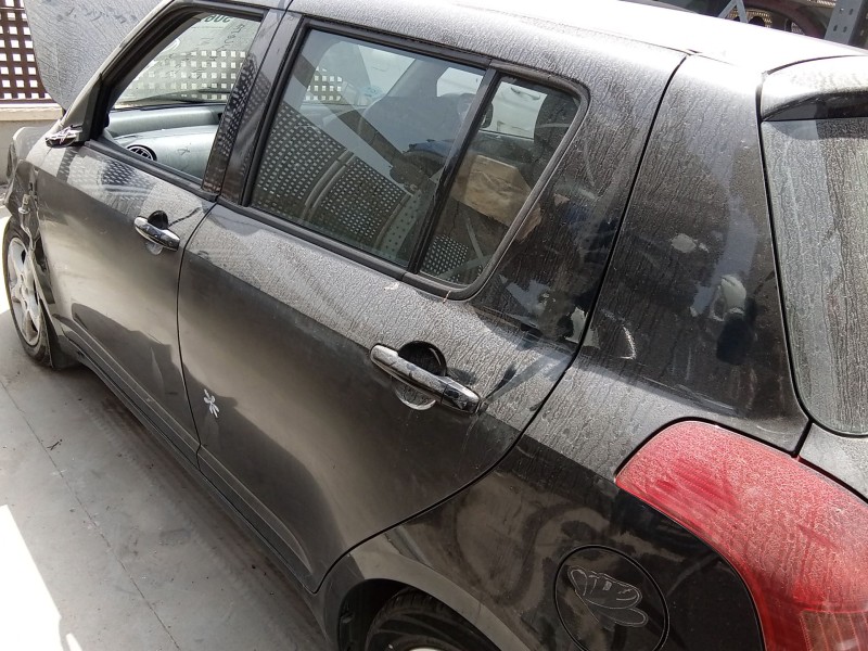 Recambio de puerta trasera izquierda para suzuki swift iii (mz, ez) 1.5 (rs 415) referencia OEM IAM 6800462J00  