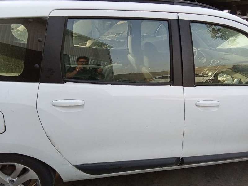 Recambio de puerta trasera derecha para dacia lodgy (js_) 1.5 dci referencia OEM IAM 821005599R  