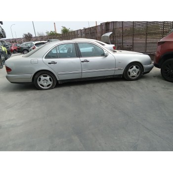 mercedes-benz clase e (w210) del año 1999