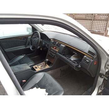 mercedes-benz clase e (w210) del año 1999