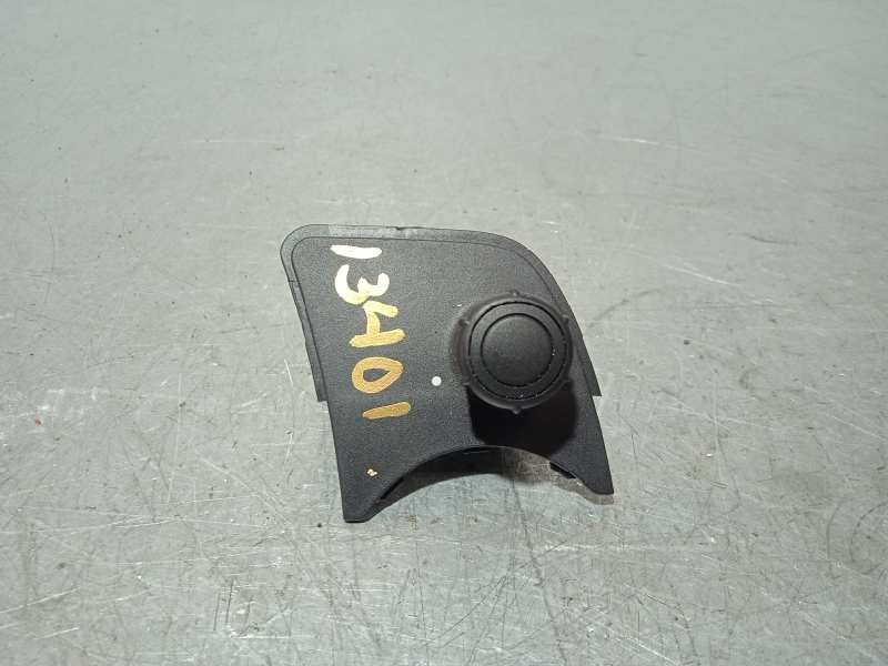 Recambio de mando volante para renault scenic ii confort authentique referencia OEM IAM 8200206738  CONTROL VELOCIDAD